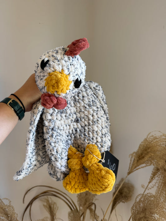 Handmade crochet chicken 🐔