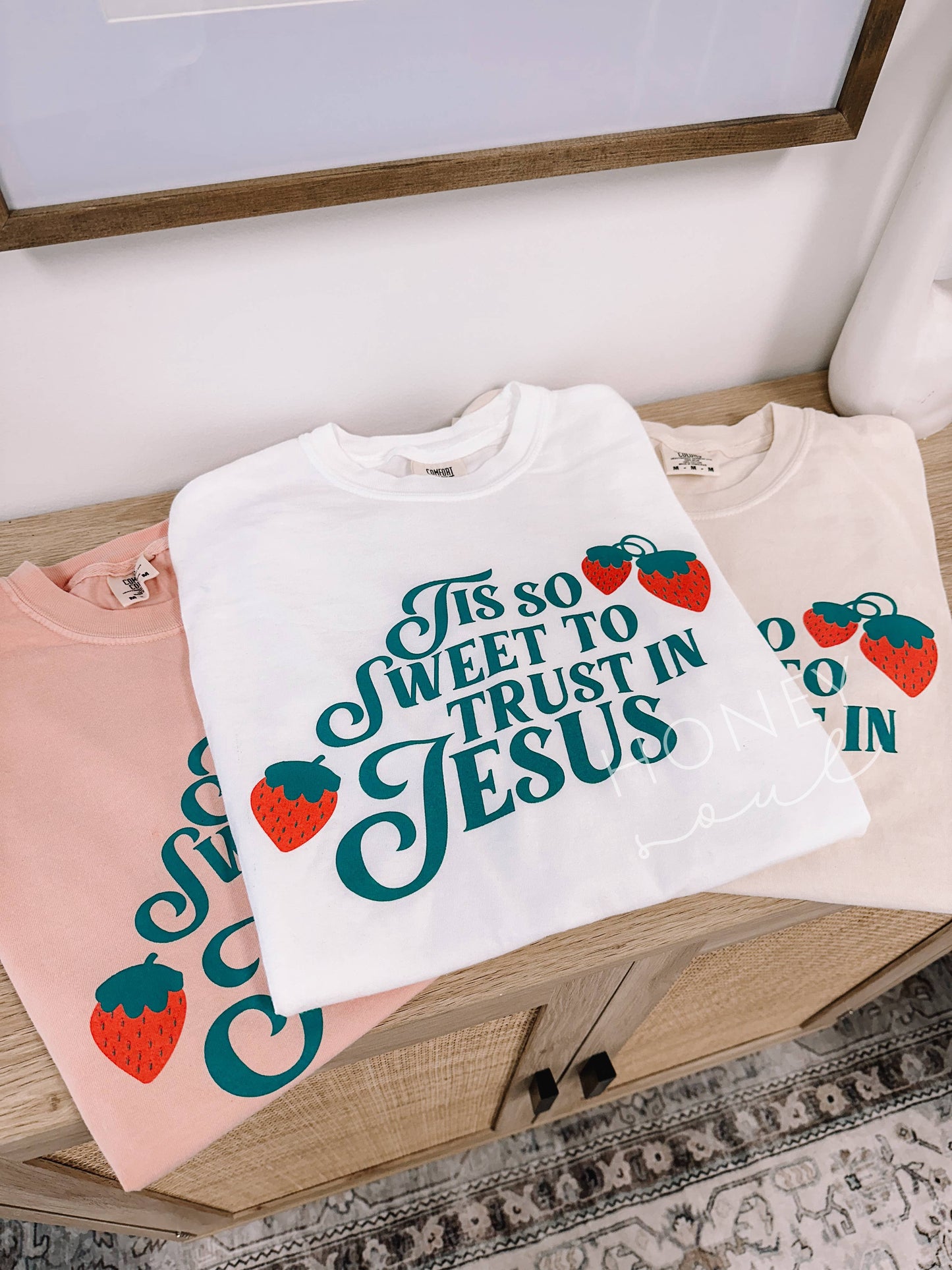 Tis So Sweet To Trust In Jesus Graphic T-Shirt
