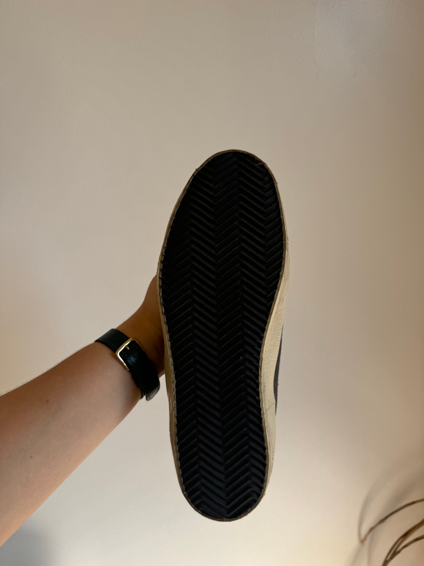 *Luxury brand* sneaker