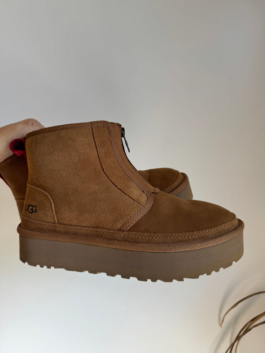 *favorite boot brand* brown platform boots