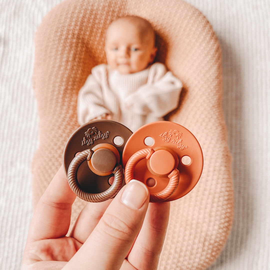Itzy Soother™ Natural Rubber Paci Sets: Coconut + Toast 6-18 M